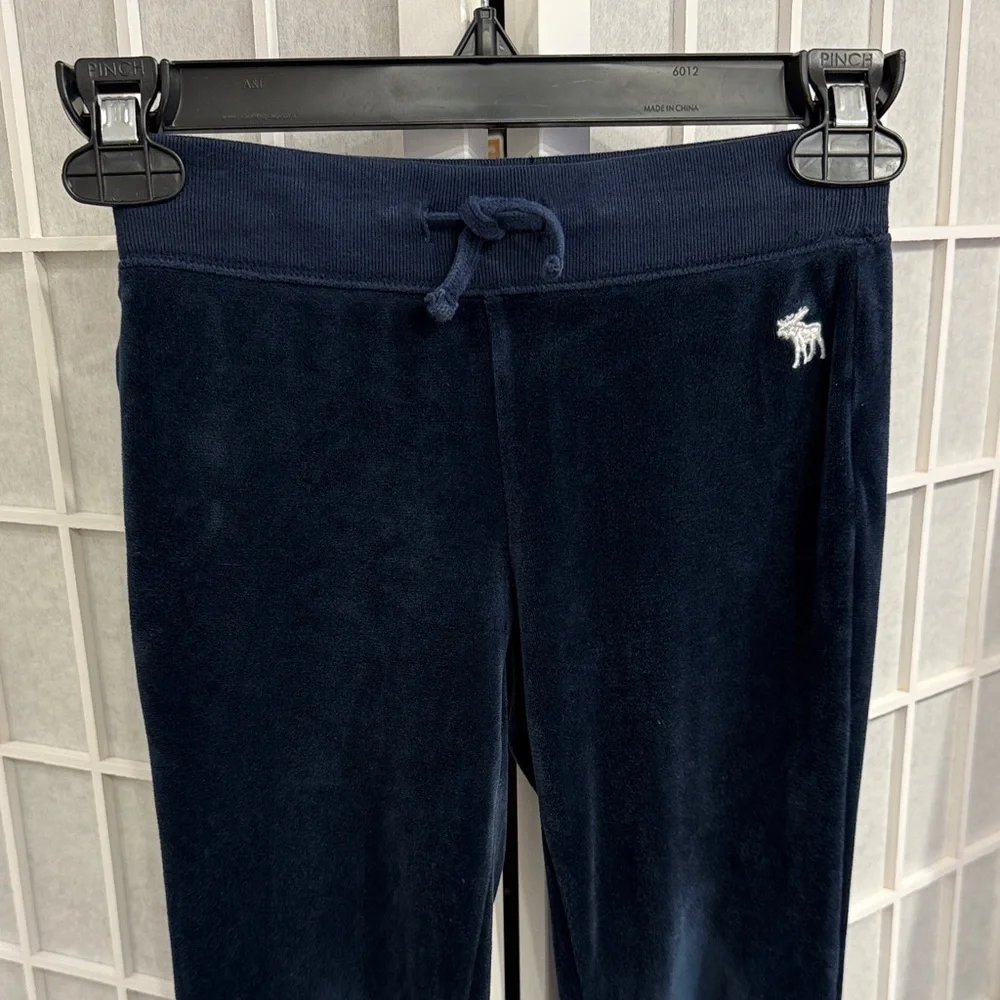 Girls Abercrombie and Fitch Velour Joggers